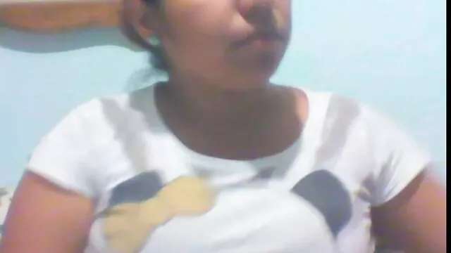 El chico tuvo que juzgar un concurso de cocina entre 4 amas de porno faking tv casa, pero en cambio apreció su habilidad para follar y lamer pollas.