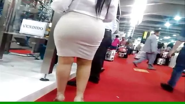 Un estudiante modesto con gafas folla con un profesor peliculas xx online ansioso