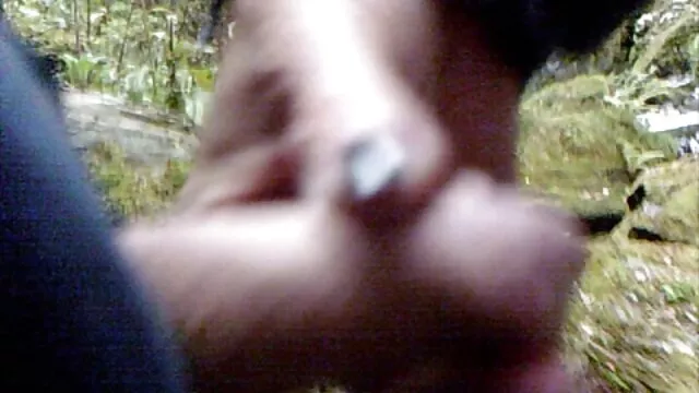 Rubia apasionada porno en español cortos le encanta follar en sexo anal y tragar esperma