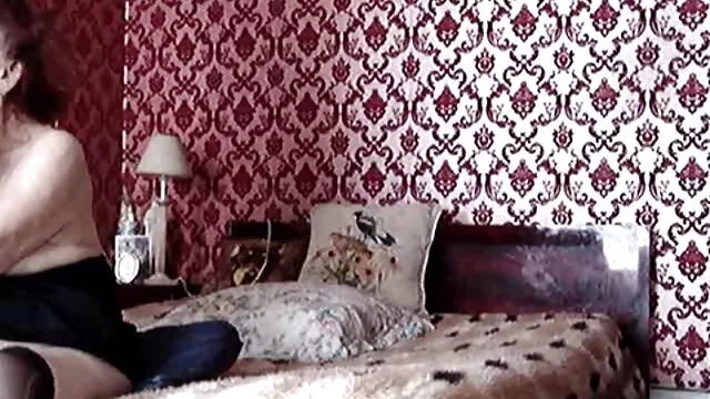 Al aire libre se folla hentai xxx en español a dos putas de 18 años en la polla