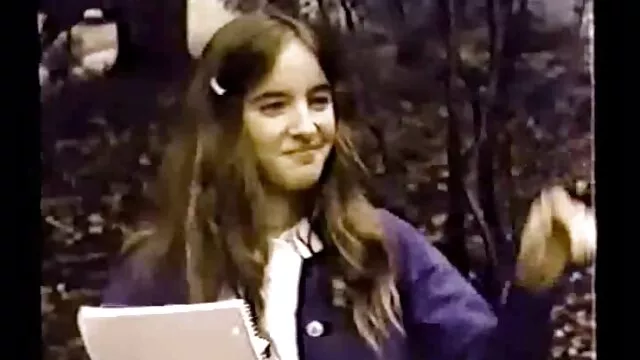 Hermosa joven porno español hd gratis pareja teniendo sexo y fetiche de pies después de la clase de baile