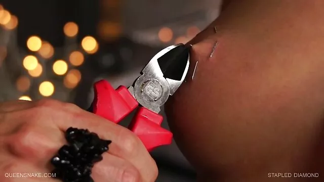 Rubia traviesa tiene sexo con dos ver videos porno en castellano chicos