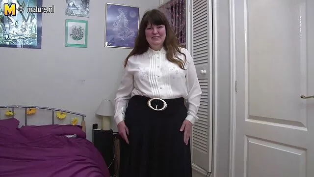 Dos lesbianas tetonas escupen en la vagina y lamen hentai online en español el coño afeitado