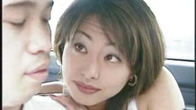 Nena sexy de videos de sexo en español vacaciones folla con un hombre negro y le chupa la polla