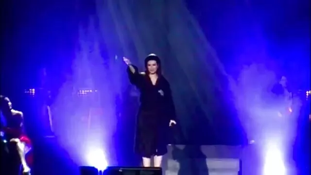 Negra de ébano Stacey Adams videos xx español con enormes tetas y una gran polla entre ellas