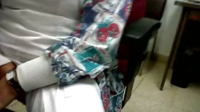 Belleza sexy lame el youporno español ano de su novio y folla en anal