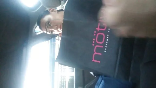 Estudiando porno gratis latino con el entrenador, la chica quería probar su polla