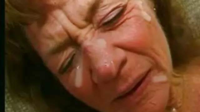 Rubia sexy Mellanie Monroe folla videos de tetonas en español con un ladrón negro inflado