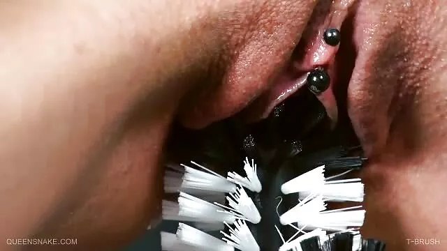 Dos videos por no españoles chicas asiáticas calientes se turnan para saltar sobre una polla negra gorda